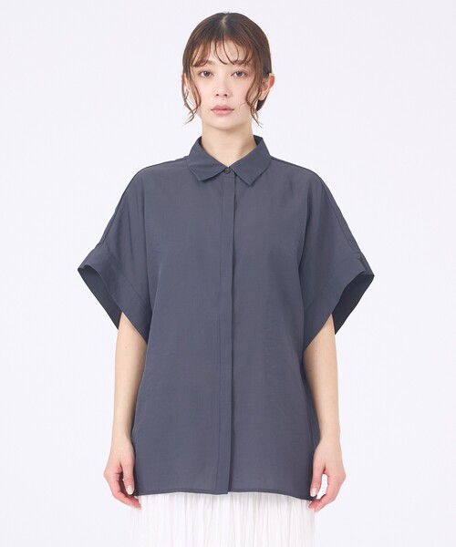 abahouse mavie(アバハウスマヴィ)の「【着痩せシルエット】フレンチスリーブシャツ(シャツ/ブラウス・レディース・サックスブルー/チャコールグレー/ホワイト・フリー)」の15枚目の写真