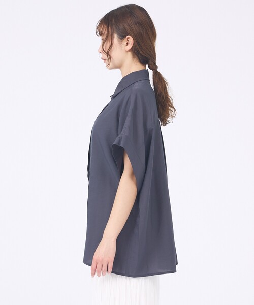 abahouse mavie(アバハウスマヴィ)の「【着痩せシルエット】フレンチスリーブシャツ(シャツ/ブラウス・レディース・サックスブルー/チャコールグレー/ホワイト・フリー)」の16枚目の写真