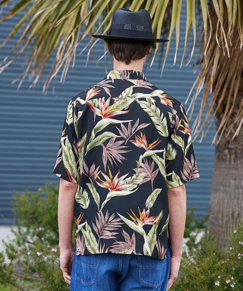 TAKEO KIKUCHI(タケオキクチ)の「【BOWLER HAT LABEL】トロピカルフローラル レーヨンシャツ(シャツ/ブラウス・メンズ・ベージュ系/ブラック系・03/02)」の6枚目の写真