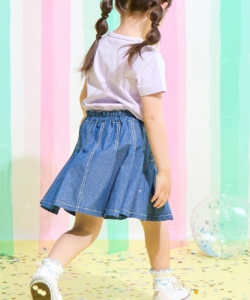 KP(ケーピー)の「ラメデニム ボリュームタック スカート(スカート・キッズ・ブルー/ネイビー・110cm/130cm/150cm/120cm/140cm)」の3枚目の写真
