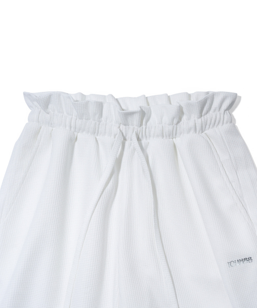 YOUHEE(ユヒ)の「FRILL BANDING WIDE PANTS_WHITE(スウェットパンツ・レディース・その他・FREE)」の4枚目の写真