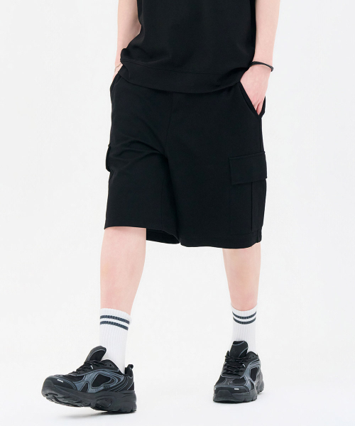 CHASECULT(チェイスカルト)の「共用コットンカーゴバミューダパンツ-FBRU2511D03(その他パンツ・メンズ・ブラック・67/70/76/82/86/92)」の2枚目の写真