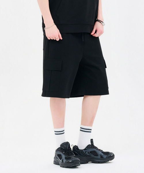 CHASECULT(チェイスカルト)の「共用コットンカーゴバミューダパンツ-FBRU2511D03(その他パンツ・メンズ・ブラック・67/70/76/82/86/92)」の3枚目の写真