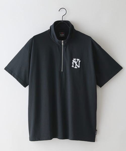 UNIIT(ユニット)の「【SAVIER/サビアー】×【ZERO STAIN/ゼロステイン】【NYロゴ立体刺繍】コラボ ハーフジップ Tシャツ オーバーサイズ 汗染み防止 ストリート・スケーター(Tシャツ/カットソー・メンズ・ホワイト/スミクロ・LARGE/MEDIUM)」の3枚目の写真