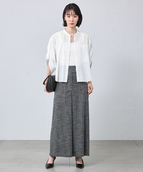 CAST:(キャストコロン)の「【接触冷感・着用シワ軽減・通気性】シアーロールアップブラウス(シャツ/ブラウス・レディース・ホワイト/ライトイエロー/ブラック・M)」の6枚目の写真