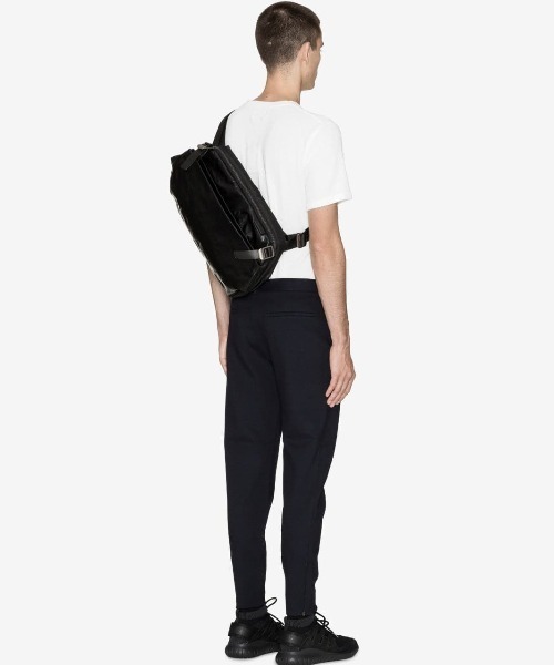 Cote&Ciel(コートエシエル)の「【cote&ciel/コートエシエル】 Riss Coated Canvas Black(ショルダーバッグ・メンズ・ブラック・FREE)」の9枚目の写真