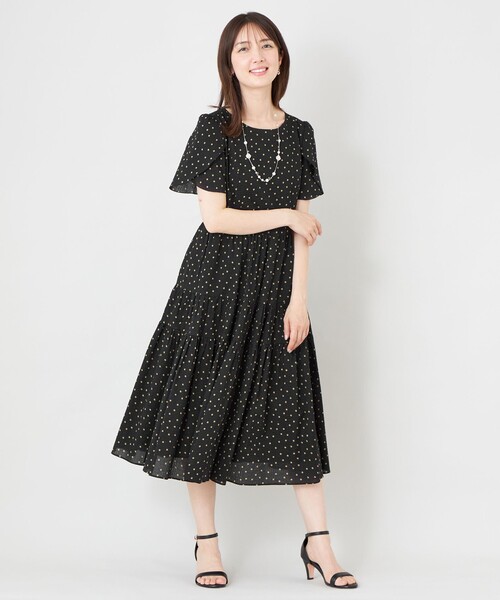 TO BE CHIC(トゥー ビー シック)の「ウェーブローン エアリーティアードドレス(ワンピース・レディース・ブラック/ライトブルー/チャコールグレー・40)」の4枚目の写真