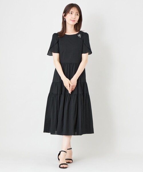 TO BE CHIC(トゥー ビー シック)の「ウェーブローン エアリーティアードドレス(ワンピース・レディース・ブラック/ライトブルー/チャコールグレー・40)」の5枚目の写真