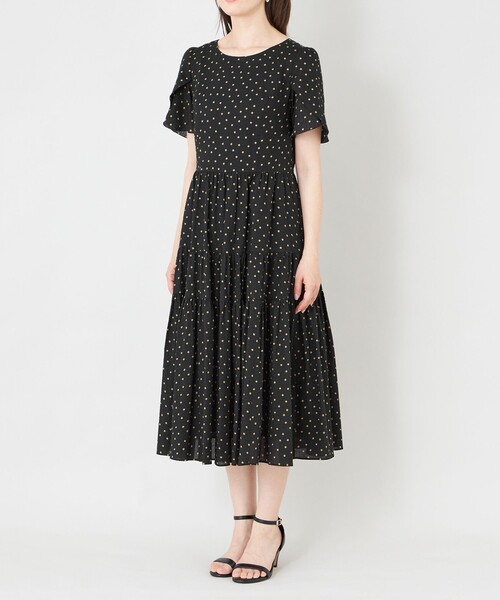 TO BE CHIC(トゥー ビー シック)の「ウェーブローン エアリーティアードドレス(ワンピース・レディース・ブラック/ライトブルー/チャコールグレー・40)」の8枚目の写真