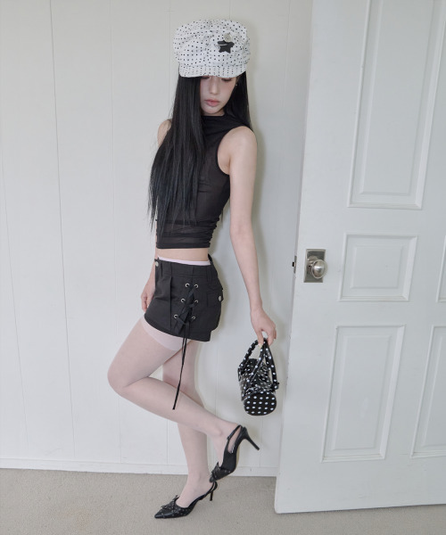 41PRAY（サイルプレイ）の「Draped Mesh Hoodie Sleeveless / Black（Tシャツ/カットソー・レディース・ブラック・OS）」の2枚目の写真