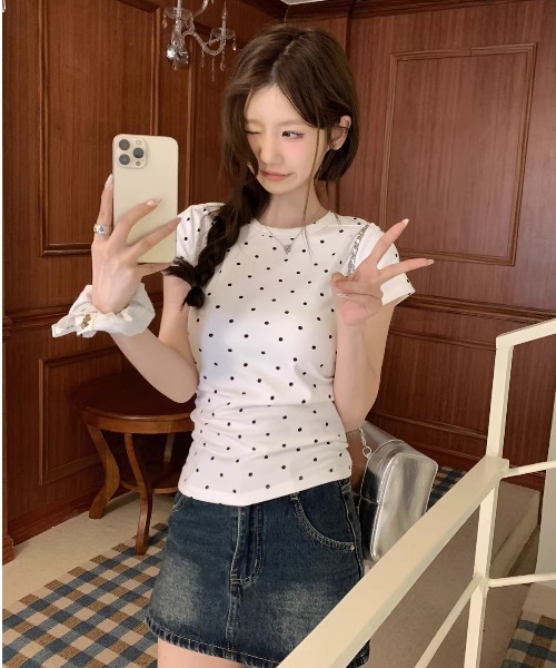 semuse（セミューズ）の「ドット柄シンプルTシャツ（Tシャツ/カットソー・レディース・ホワイト/ブラック・FREE）」の4枚目の写真
