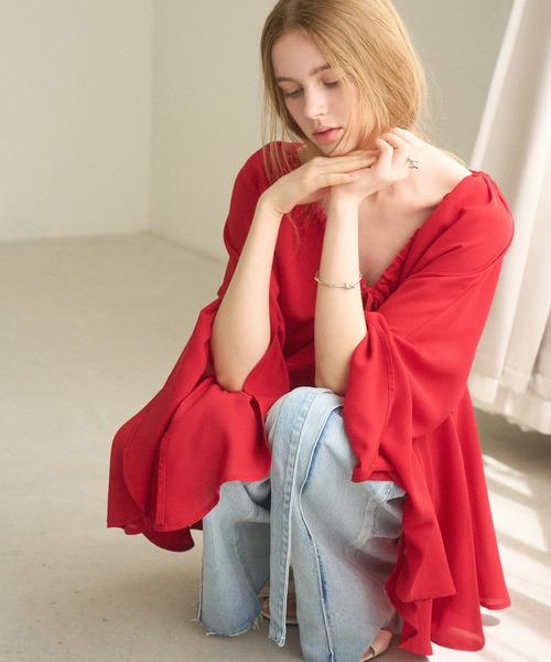 MIELI INVARIANT(ミエリインヴァリアント)の「Airy Ciffon Gather Blouse(シャツ/ブラウス・レディース・ホワイト/ブラック/レッド・FREE)」の13枚目の写真