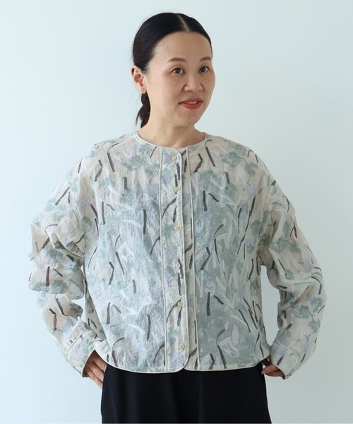 yuni(ユニ )の「Cotton Nylon sheer blooming embroidery haori blouse(シャツ/ブラウス・レディース・レッド/チャコールグレー/ベージュ・FREE)」の3枚目の写真
