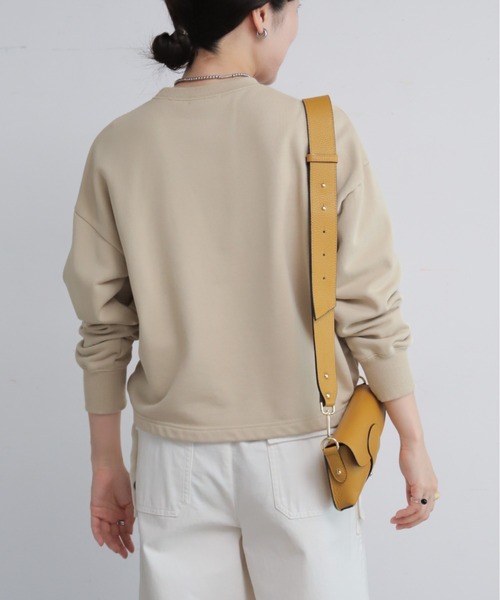 NOMBRE IMPAIR（ノンブルアンペール）の「ロゴワッペン付き裏毛　クルーネックプルオーバー（Tシャツ/カットソー・レディース・ベージュ/キャメル・FREE）」の6枚目の写真