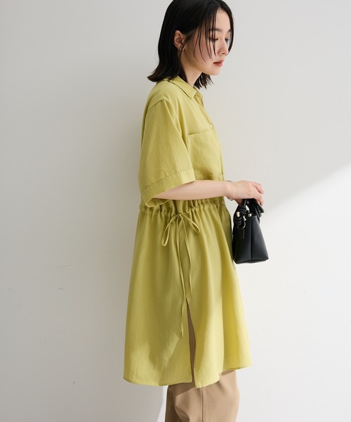 Green Parks(グリーンパークス)の「ウエストリボンミディ丈ワンピース(シャツワンピース・レディース・ベージュ/グリーン系その他3/ブルー系その他6/ブラック/ブラウン系その他4・FREE)」の4枚目の写真