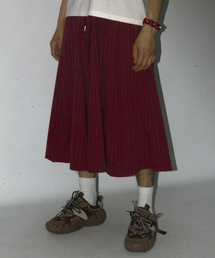 DEMARC（ドゥマーク）の「M Real wide two tuck stripe bumuda pants - burgundy（その他パンツ）」