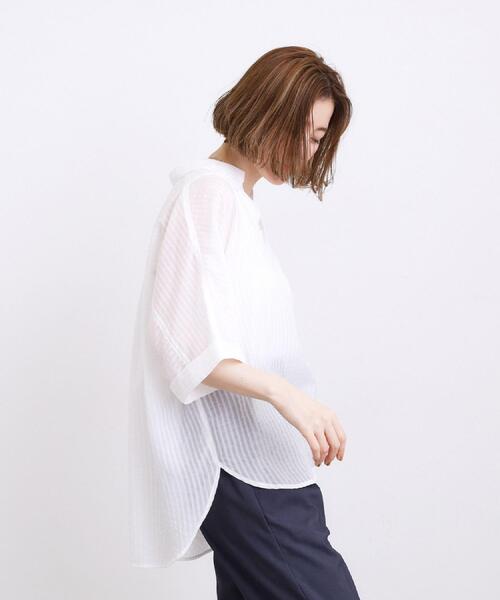 grove(グローブ)の「【洗濯機◎・体型カバー】ON/OFF使える、シアースキッパーシャツ(シャツ/ブラウス・レディース・オフホワイト/ブルー/ブラウン系その他/ブラック・02/04)」の22枚目の写真