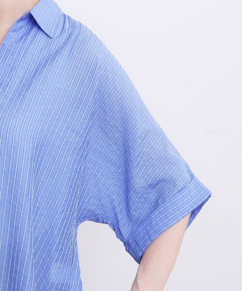 grove(グローブ)の「【洗濯機◎・体型カバー】ON/OFF使える、シアースキッパーシャツ(シャツ/ブラウス・レディース・オフホワイト/ブルー/ブラウン系その他/ブラック・02)」の5枚目の写真