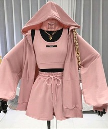 Lips（リップス）の「ZIPパーカー・タンクトップ・ショートパンツの豪華3点セット！着回し力抜群の韓国風セットアップ（パーカー）」
