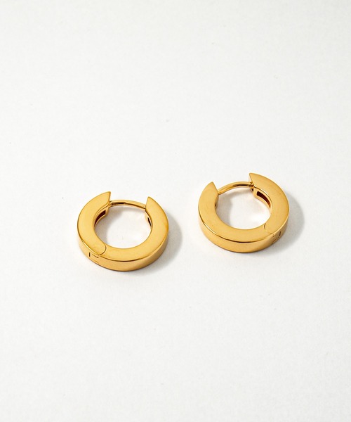 TOM WOOD(トムウッド)の「【TOMWOOD】Beck Huggies Gold ゴールド ピアス ユニセックス(ピアス(両耳用)・レディース・ゴールド・FREE)」の2枚目の写真