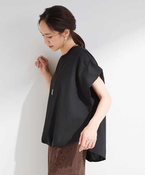 SHOO・LA・RUE(シューラルー)の「【洗濯機可/体型カバー】インせずこなれる ふんわり裾バルーントップス(Tシャツ/カットソー・レディース・ダークブラウン/サックスブルー/ブラック/ナチュラル/ライトイエロー系・00)」の7枚目の写真