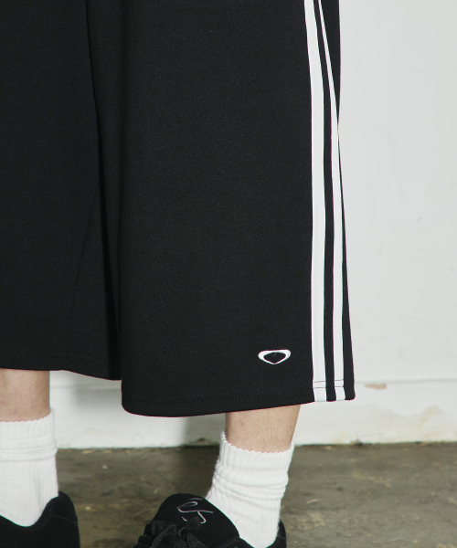 SCALLYWAG（スカリーワグ）の「ロングバミューダライン トレーニングショーツ[ブラック]（その他パンツ・レディース・その他・LARGE/MEDIUM）」の6枚目の写真