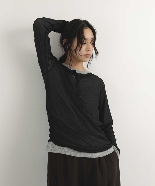 hellam(へラム)の「シアーヘンリーレイヤードトップス(Tシャツ/カットソー・レディース・ネイビー/ブラック/アイボリー/ブラウン・FREE)」の9枚目の写真