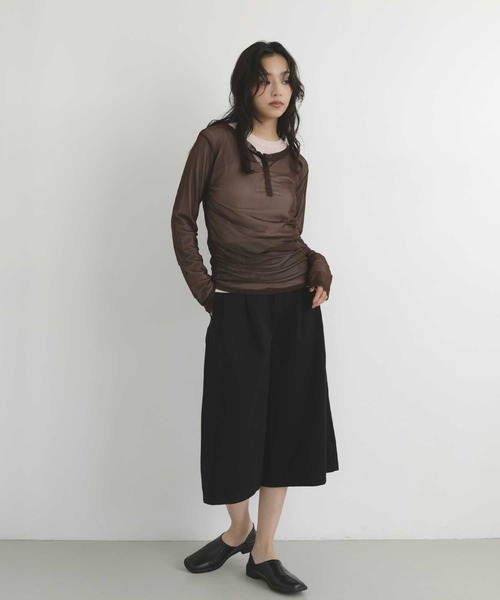 hellam(へラム)の「シアーヘンリーレイヤードトップス(Tシャツ/カットソー・レディース・ネイビー/ブラック/アイボリー/ブラウン・FREE)」の15枚目の写真