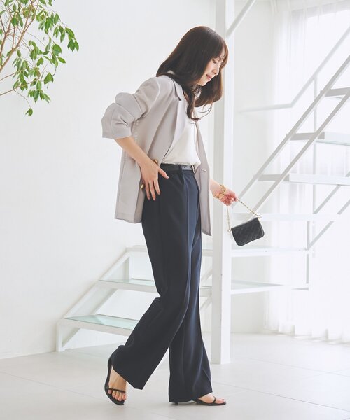 La boutique BonBon(ラブティックボンボン)の「フレアパンツ(その他パンツ・レディース・ブラック/ライトベージュ/ネイビー・38/36)」の4枚目の写真