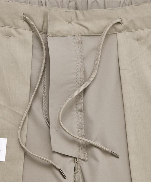 THE SHOP TK (ザ ショップ ティーケー )の「【接触冷感/遮熱/UVカット/防シワ/2WAYストレッチ/軽量】エアリー ライトテックス イージーパンツ(その他パンツ・メンズ・ダークグレー/ベージュ/ブラック/オリーブ・04/03/02)」の19枚目の写真