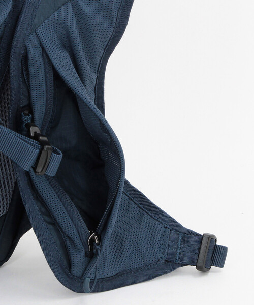 SALOMON(サロモン)の「SALOMON/サロモン XT 10(バックパック/リュック・メンズ・ホワイト/ブラック・ONE SIZE)」の5枚目の写真