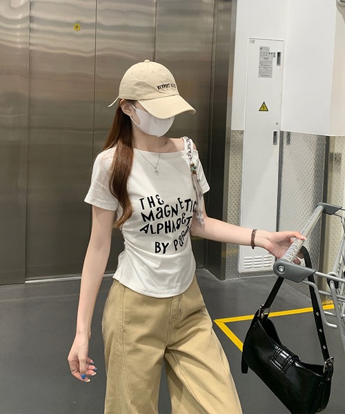 Girly Doll(ガーリードール)の「ワンショルダーロゴプリントTシャツ(Tシャツ/カットソー・レディース・グレー/ホワイト・FREE)」の8枚目の写真