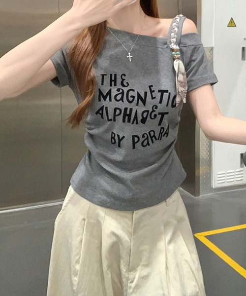 Girly Doll(ガーリードール)の「ワンショルダーロゴプリントTシャツ(Tシャツ/カットソー・レディース・グレー/ホワイト・FREE)」の20枚目の写真