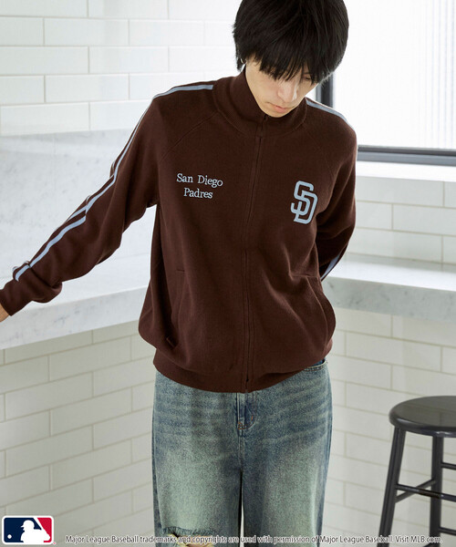 PUBLUX(パブリュクス)の「PUBLUX/パブリュクス MLB TRACK KNIT JACKET(ジャージ・メンズ・ネイビー/サックスブルー/ブラウン・MEDIUM/SMALL/LARGE)」の6枚目の写真