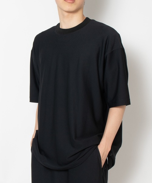 DAIWA PIER39(ダイワピア39)の「TECH MESH CREW S/S BE-40026W(Tシャツ/カットソー・メンズ・ブラック・X-LARGE/LARGE/MEDIUM/SMALL)」の1枚目の写真
