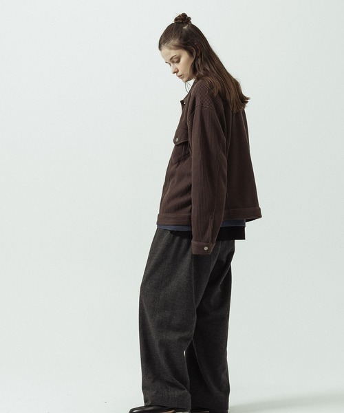 SLICK(スリック)の「【SLICK/スリック】Quarter Gauge Rib Knit Trucker Jacket/クォーターゲージリブニット トラッカージャケット(ブルゾン・メンズ・ブラウン/ブラック・1/3/2)」の16枚目の写真