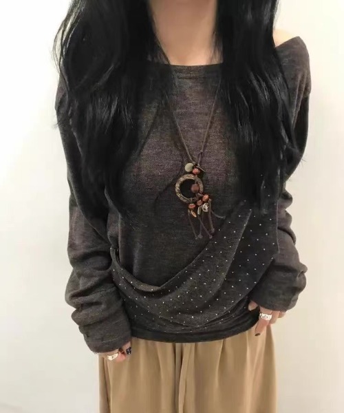 Vipoa(ヴィポア)の「ドットレイヤーオフショルトップス(Tシャツ/カットソー・レディース・チャコールグレー/ブラウン・FREE)」の22枚目の写真