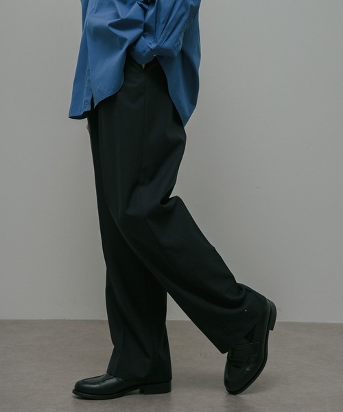 URBAN RESEARCH DOORS（アーバンリサーチドアーズ）の「HT Gabardine 2Tuck Pants（その他パンツ・メンズ・ブラック/ネイビー・MEDIUM/LARGE/SMALL）」の19枚目の写真