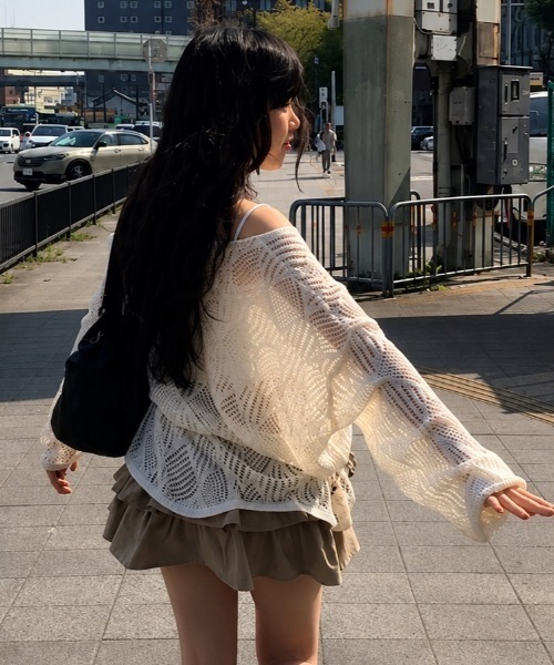 Sibra(シブラ)の「【秋冬新作】透かし編みルーズニットプルオーバー(Tシャツ/カットソー・レディース・ホワイト/ブラック/ベージュ・M)」の6枚目の写真