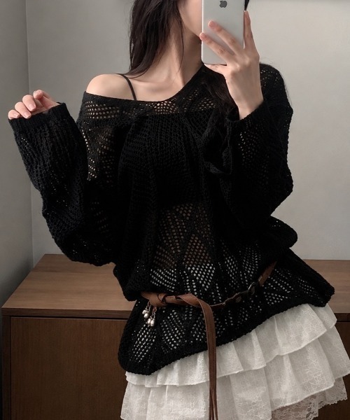Sibra(シブラ)の「【秋冬新作】透かし編みルーズニットプルオーバー(Tシャツ/カットソー・レディース・ホワイト/ブラック/ベージュ・M)」の11枚目の写真