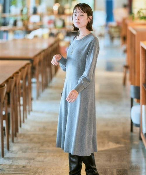 7days Life Styling（セブンデイズライフスタイリング）の「【選べる２タイプ】【静電防止/UVカット】毛玉になりにくい　フレアニットワンピース（ワンピース・レディース・グレー/ブラック/ホワイト×グレー/ホワイト×ブラック・L/LL/S/M）」の11枚目の写真