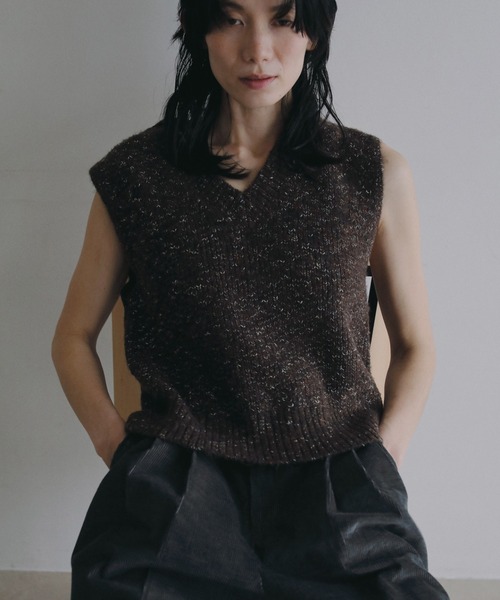 anuke（アンヌーク）の「Nep Knit Vest（ベスト・レディース・ブラウン/グレー・FREE）」の2枚目の写真