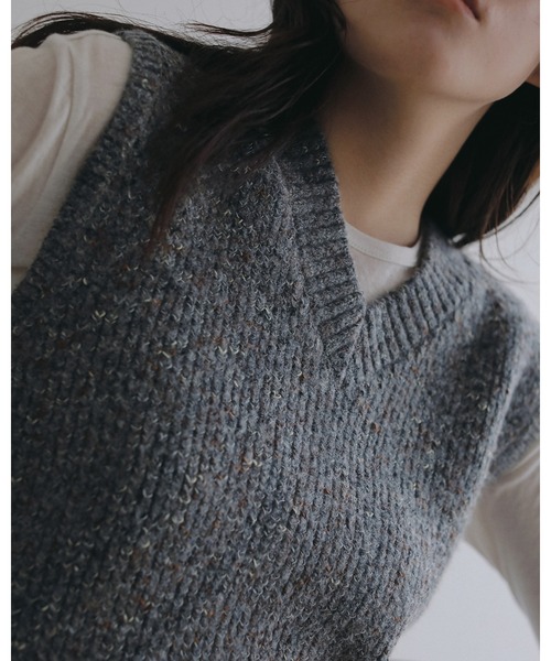 anuke（アンヌーク）の「Nep Knit Vest（ベスト・レディース・ブラウン/グレー・FREE）」の4枚目の写真