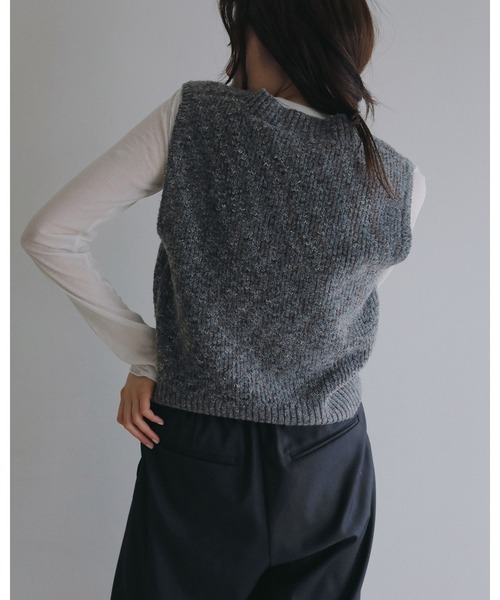 anuke（アンヌーク）の「Nep Knit Vest（ベスト・レディース・ブラウン/グレー・FREE）」の5枚目の写真