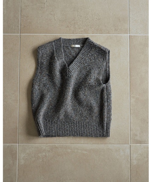 anuke（アンヌーク）の「Nep Knit Vest（ベスト・レディース・ブラウン/グレー・FREE）」の9枚目の写真