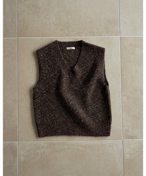 anuke（アンヌーク）の「Nep Knit Vest（ベスト・レディース・ブラウン/グレー・FREE）」の11枚目の写真