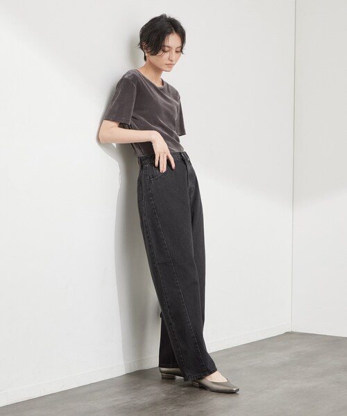 OPAQUE.CLIP(オペークドットクリップ)の「【Lee別注】バレルレッグデニムパンツ(デニムパンツ・レディース・ブラック/ブルー系その他・02/03)」の6枚目の写真
