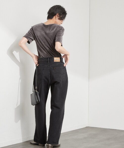 OPAQUE.CLIP(オペークドットクリップ)の「【Lee別注】バレルレッグデニムパンツ(デニムパンツ・レディース・ブラック/ブルー系その他・02/03)」の7枚目の写真