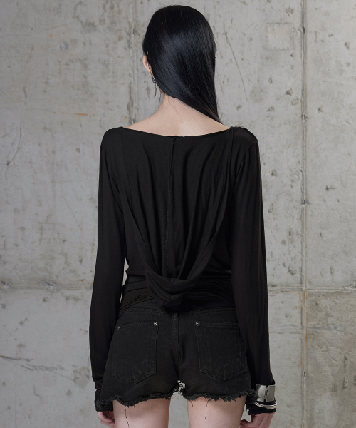 ROCKCAKE(ロックケーキ)の「Cowl Sleeve Hoodie - Black(Tシャツ/カットソー・レディース・その他・SMALL)」の4枚目の写真