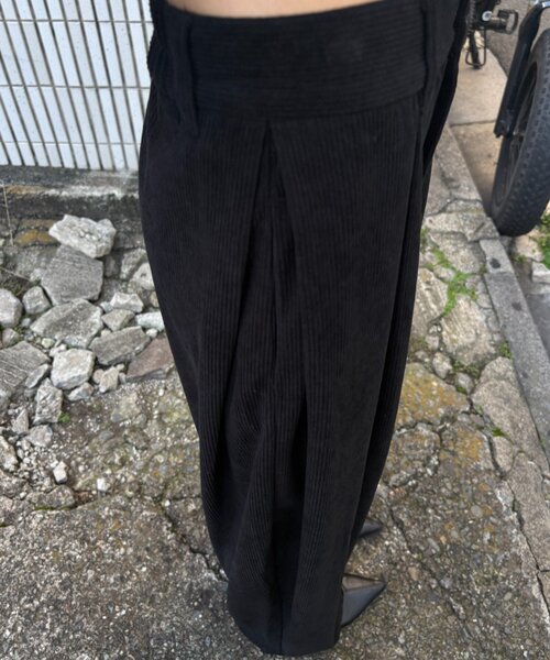 goocy(グーシー)の「コーデュロイタックパンツ(その他パンツ・レディース・ブラウン/ブラック・FREE)」の3枚目の写真